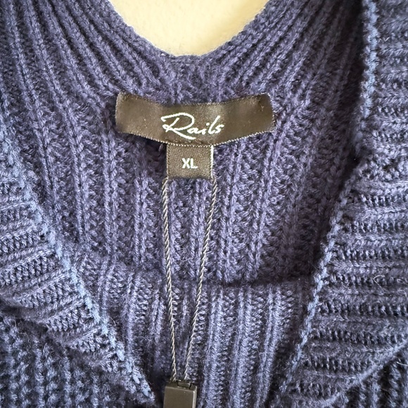 NWT Rails Sanna Sweater Women’s XL Navy Merino Wool Eco Minimalist Luxe Classic - Picture 9 of 10